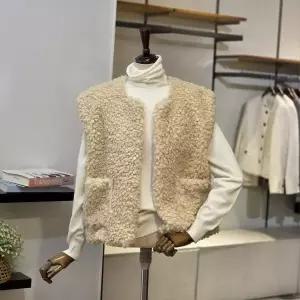 [반에이크]VB5YVTM303Z_양털 포키 조끼
