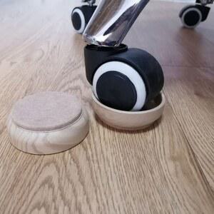 바퀴고정발컵받침플라스틱 우드가구발받침의자발싸개바닥무음미끄럼방지카드패드 밝은 나무무늬 세트