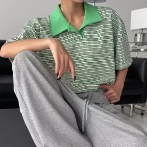 여성용 배색 스트라이프 크롭 반팔 카라 티셔츠 여름용 박스핏