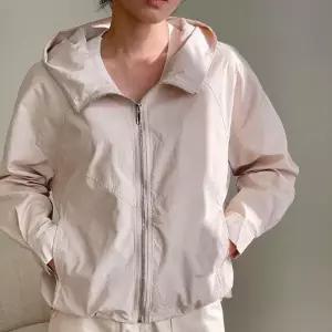 후드바람막이 여성 얇은점퍼 검정색 아노락 초봄