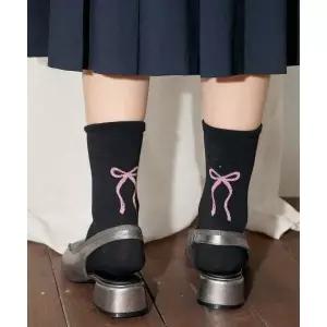 JILL BY JILLSTUART 질바이질스튜어트 리본 프린트 양말- 2COLOR JLSS5E401BK JLSS5E402WT 404895