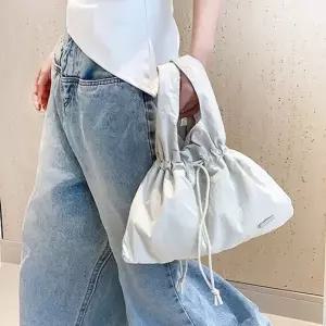 데일리백 경량 백 인기키워드 랩백 스트 패션가 랩백 쇼퍼백 에코백 경량 복주머니