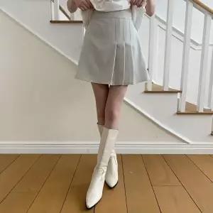 [다잇템] 여자 나들이 클래식 반플리츠 미니스커트