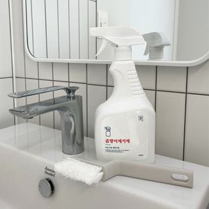 일상쉼표 뿌리는 곰팡이 제거제 욕실 화장실 실리콘 베란다 청소