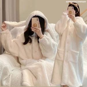 이너퀸 프리수 롱 토끼 래빗 겨울 후드 버튼 수면 극세사 밍크 모자 가운 잠옷 롱래빗수면가운