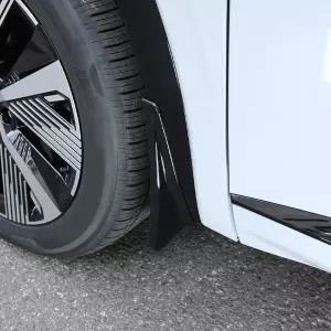 그랑 콜레오스 차량 용품 머드가드 흙받이 유광블랙