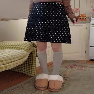 [엘루이즈][엘루이즈] 메이비 땡땡이 밴딩 A라인 미니 니트 스커트(2color)