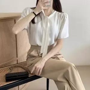[옷자락]여성 심플 넥 타이 반팔 블라우스