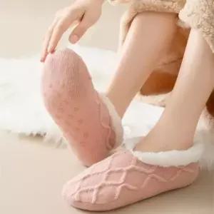 겨울 방한 보온 덧신 미끄럼방지 기모 털 버선 두꺼운 양말