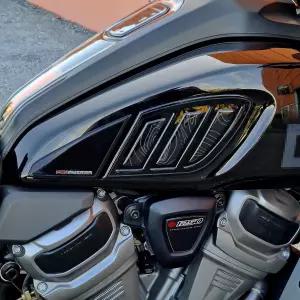 할리 데이비슨 팬 아메리칸 1250 - 스페셜 2020-2025와 호환되는 레진 바이크 모터사이클 3D 스티커.