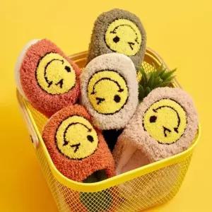 인기상품 뽀글이 윙크 거실화 슬리퍼 털슬리퍼 스마일슬리퍼 스마일 털 털 실내화 [WFL023Q_260109]