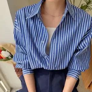 스트라이프 정장 출근룩 카라 셔츠 블라우스 WFLX6H4