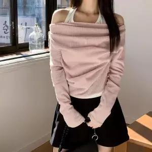 [하프클럽/]여자 슬림핏 골지 크롭 홀터넥 레이어드 오프숄더 셔링 폴리 니