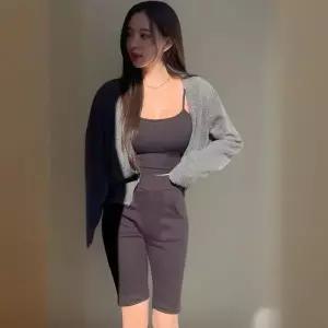 [하프클럽/]여성 슬림핏 5부 골지 포켓 밴딩 레깅스 반바지