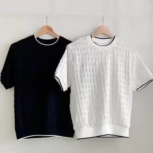 여성 여름 반팔 티셔츠 링거넥 라운드형 엠보 블라우스 출근용
