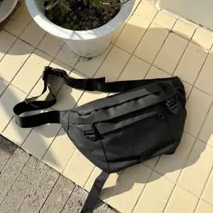 캐주얼 남자 힙색1 남자힙색크로스백 남자슬링백 남자크로스백 남자힙색물병 트레킹힙색