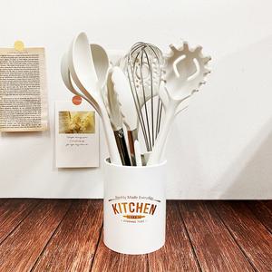 실리콘 주방 조리도구 키친툴 9P 세트 우드핸들 국자 스패출러 뒤집개 거품기