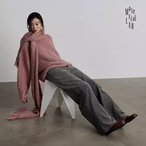 머티리얼랩 25FW 피그먼트 선블리치다잉 코듀로이 팬츠