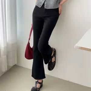 여자 슬림부츠컷 속밴딩 스판 흰색 블랙 데일리룩 바지