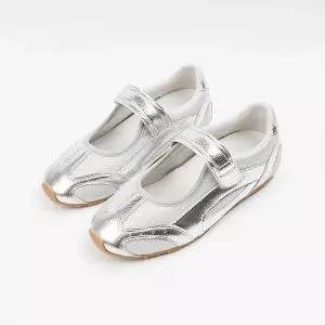 [신난다슈]여성 스니커즈 운동화 2cm 여자 메리제인 플랫 슈즈 단화 소가죽 발편한 쿠션 GDR263102 실버