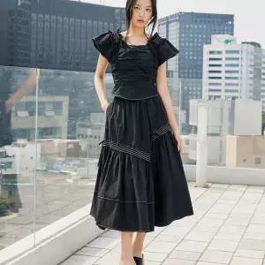 [롯데백화점]에고이스트 [CAPSULE LINE] 러플 포인트 스모킹 블라우스 ER3WB763