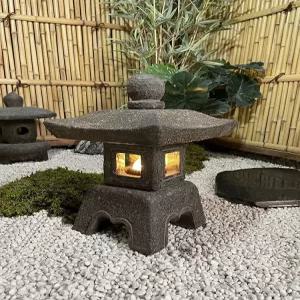 일본식 정원석 석탑 판석 카페 석등 조경석 돌탑 별장 조형물 연못 펜션 장식품 돌램프
