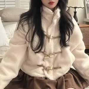 여성 겨울 양털 데이트 떡볶이 룩 단추 자켓 겨울데이트룩 뽀글이