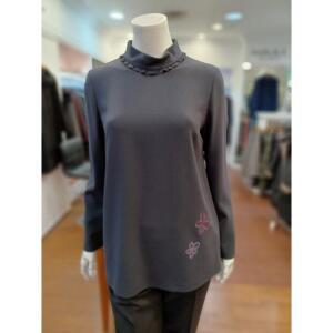 앤디스클라인 세이브존07 꽃자수넥프릴블라우스  A2NDB404A