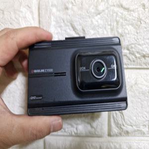 중고 팅크웨어 아이나비 Z7000 블랙박스 QHD 전방본체