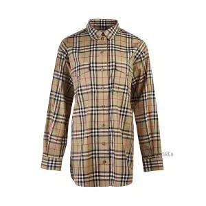 [버버리] 여성 빈티지체크 스트레치코튼 오버사이 8022285 W TURNSTONE SR 205 A7028