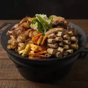 다이닝 마켓 맛있는 소곱창 한우소대창 소막창 한우염통 소양구이