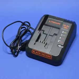 블랙앤데커 충전기 90639177 14.4V-18V 5102473