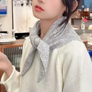 울니트 삼각 스카프 워머 머플러 반다나 목도리 헤어커치프 여성 여성목도리 넥워머 답례품 패딩목도리
