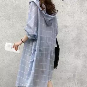 유니크하고 트렌디한 후드 롱 체크 셔츠 스타일리시하고 적인 아우터 포근한 겨울 코디 아이템