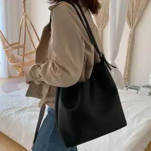 에코백 포인트 데일리백 사이드 숄더백 쇼퍼백 WFIL67L