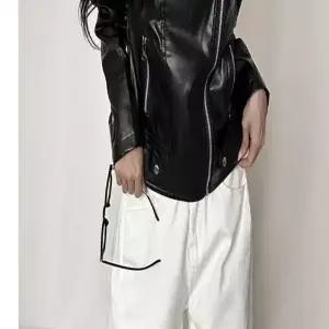 여자 간절기 룩 가죽 잠바 블랙 라이더 겨울 방풍 아우터 바람막이 플리스 자켓 후드 다운 점퍼 코트을