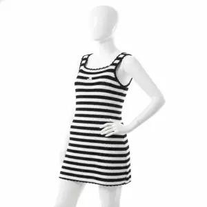[셀린느]TRIOMPHE STRIPED MINI DRESS IN CROCHETED COTTON 2AE5K720X 38EC 크로셰 트리옹프 스트라이프