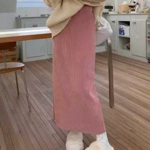 여자 겨울 데이트 룩 나들이 코듀로이 밴딩 롱 스커트