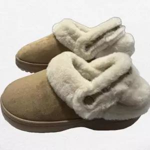 [크록스]클래식 언퍼게터블 스웨이드클로그212106-2EY (44369581)