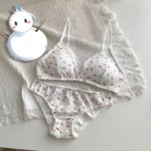 일본 달콤한 로리타 브라팬티 세트 체리 딸기 프린트 무선 컴포트 브라렛 안티 처짐 AB컵 MOYISU 32-38-섹