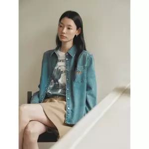 [ZOOC](천안아산점)쥬크 포켓 엠브로이더리 데님 셔츠_Z253PSC401