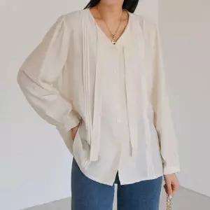 [하프클럽/]빅사이즈 601 겹핀턱끈타이블라우스 DLYX092