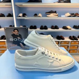 [소다]여성 S로고 데일리 경량 4.5CM 키높이 밴딩 스니커즈 FLS601_DG