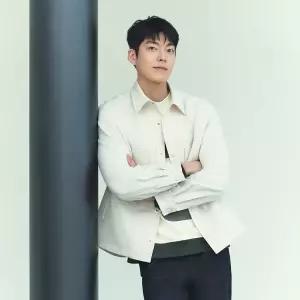 [파렌하이트] 오버핏 스트링 포켓 카라 점퍼 (FIMAA6304)