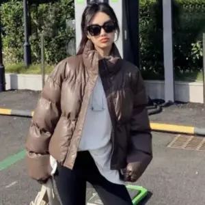 [하프클럽/]여성용 트렌디 하이넥 크롭 숏패딩 겨울 일상 점퍼