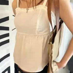 벚꽃 레이스 마롱패 데일리 탑 이너 클래식 화이트 끈나시