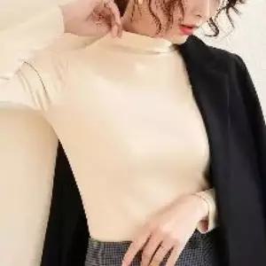 127000097 벨벳하프터틀넥이너티