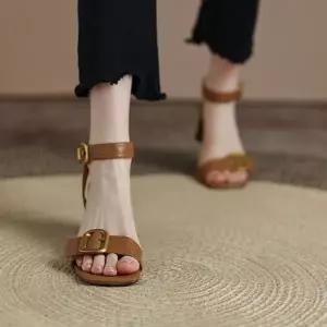 [하프클럽/]하이힐샌들 스트랩샌들 추천 버클장식 힐샌들 꾸안꾸