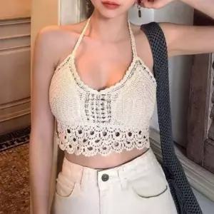 갈란 캡내장 데일리 니트 홀터넥 클래식 테슬 상의 비