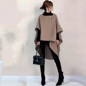 [라일리여성의류] Rly WL F120784 라운드 언발 판쵸 재킷 망토